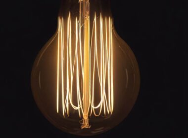 Przegląd żarówek LED filament typu E27